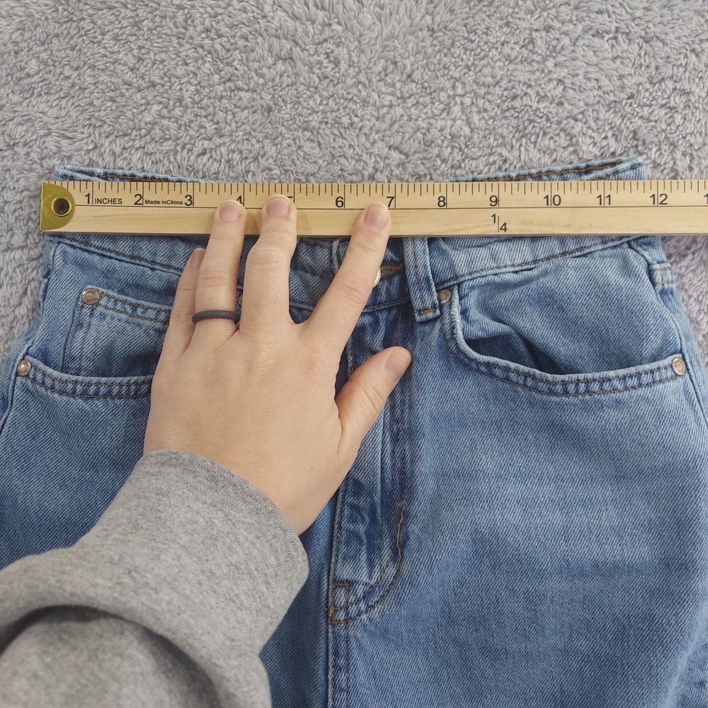 Stradivarius Straight Leg Jeans Women Size 2 Light Distressed Raw Hem High Rise - Picture 4 of 12